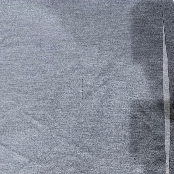 FIGS Technical Collection Scrub Top Mens Size M‎ Gray Medical Uniform - Picture 7 of 11